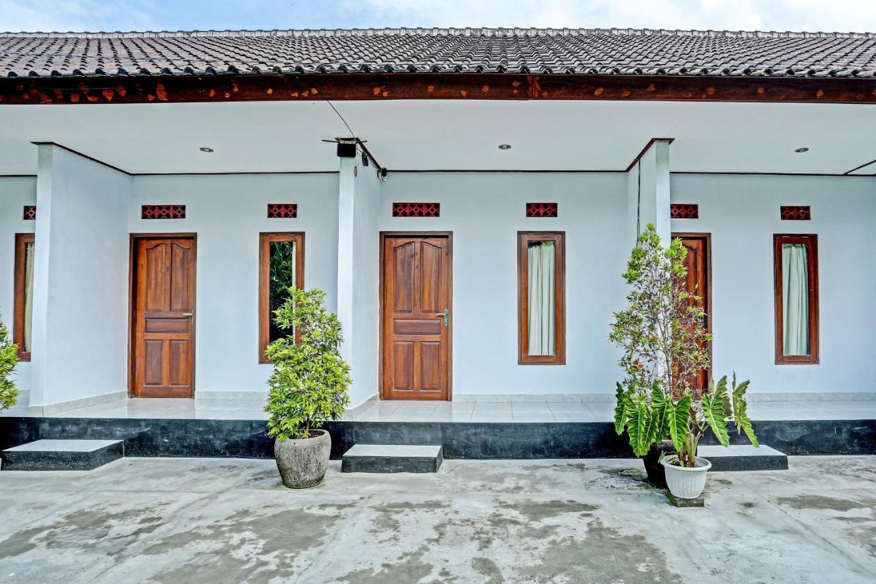 SPOT ON 91197 Pondok Rahayu Hotel Kerobokan Exterior foto