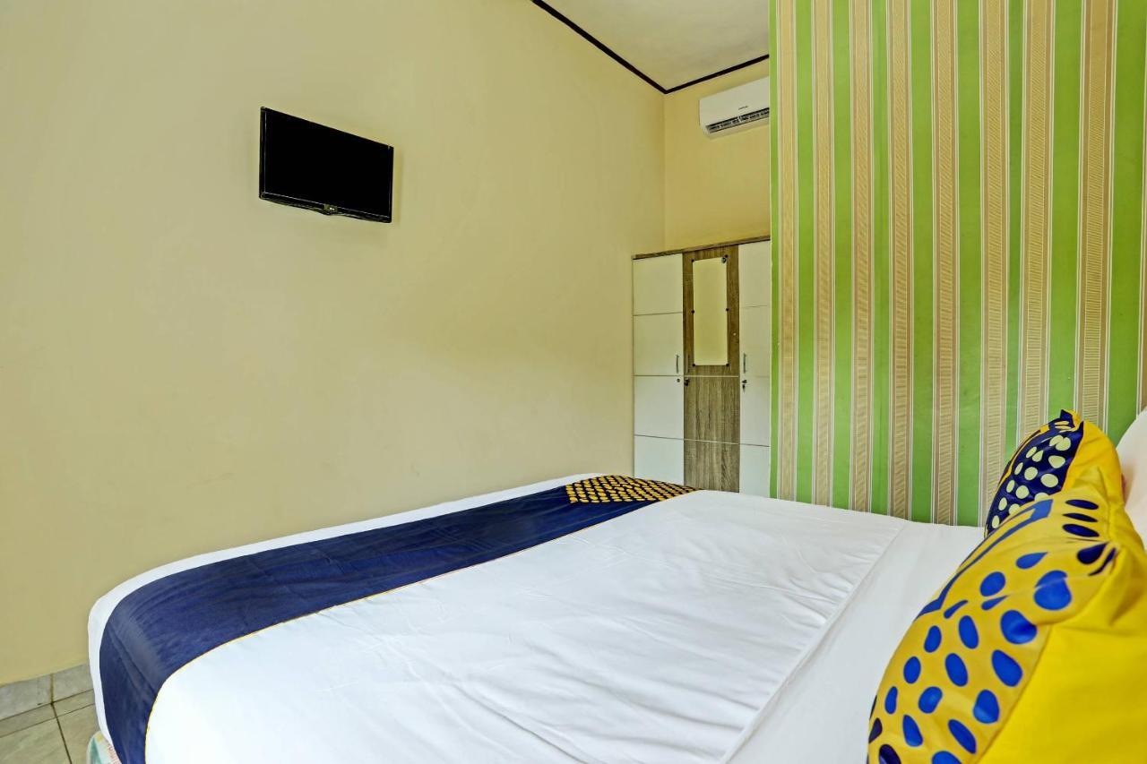 SPOT ON 91197 Pondok Rahayu Hotel Kerobokan Exterior foto